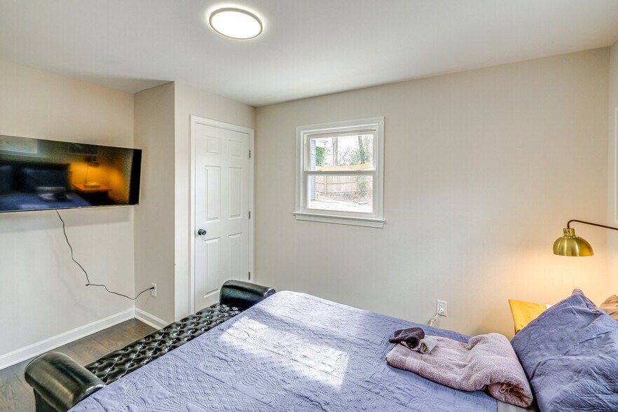 Building Photo - 5123 Boulder Dr