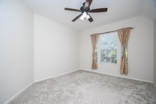 Building Photo - 26719 Wolfs Hill Ln