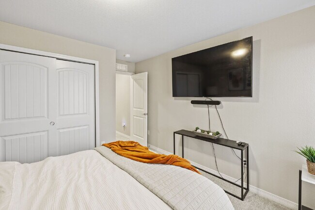 Building Photo - 11483 Piping Plover Pl