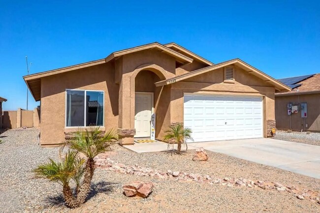 Building Photo - 3648 S Desert Oasis Dr