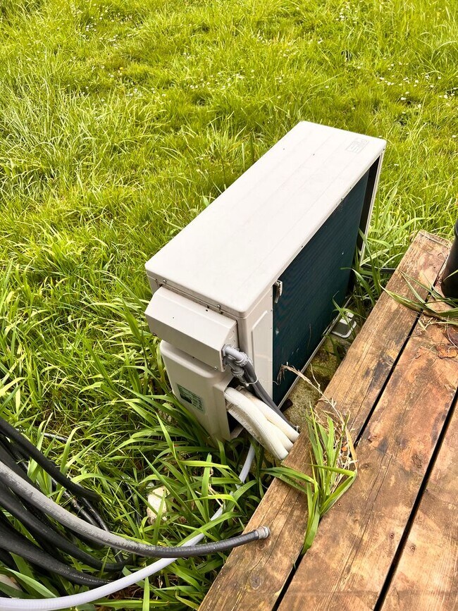 Building Photo - 98382 Sitkum Ln