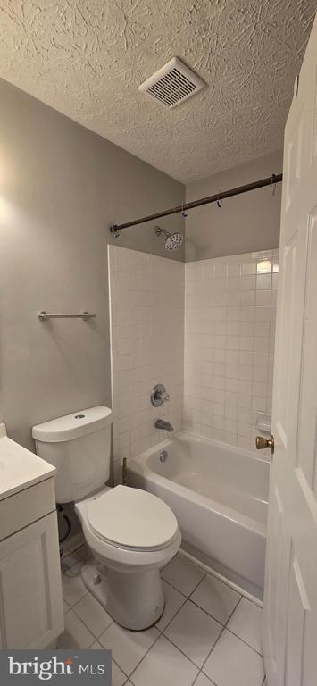 Building Photo - 16116 Edenwood Dr