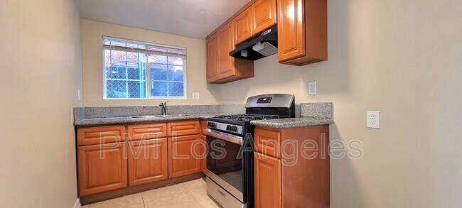 Building Photo - 10314 San Pedro St