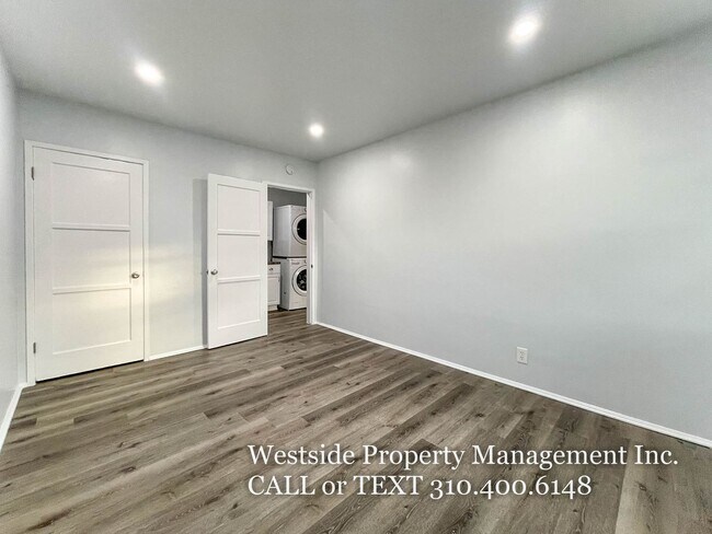 Building Photo - 1103 Ocean Park Blvd