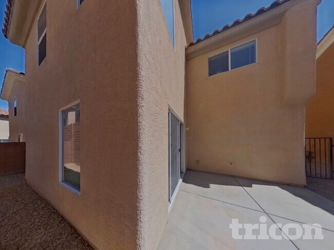 Building Photo - 697 Wallington Estate St