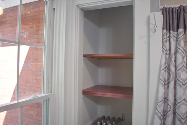 Building Photo - RHER175