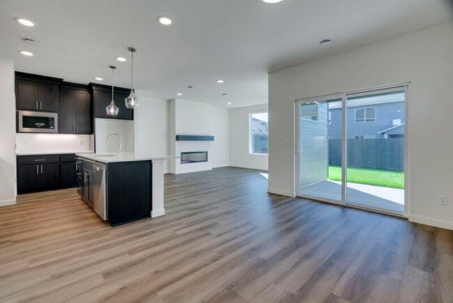 Building Photo - 1843 NW 18th Way