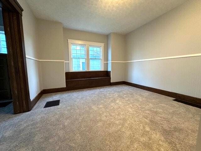 Building Photo - 309 Buckingham St