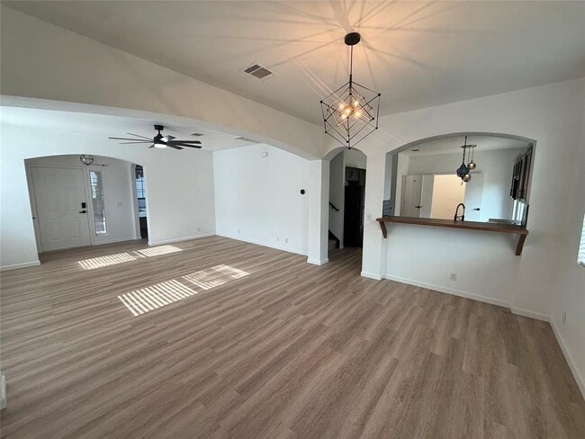 Building Photo - 9204 Magna Carta Loop