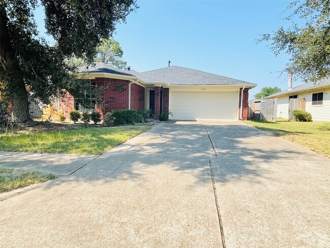 Building Photo - 8234 Viny Ridge Dr