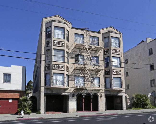 Primary Photo - 648 Alcatraz Ave