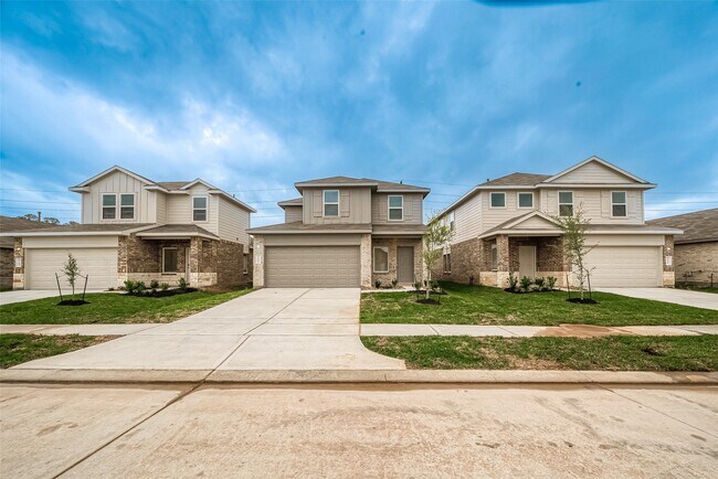 Building Photo - 5630 Avalon Woods Dr