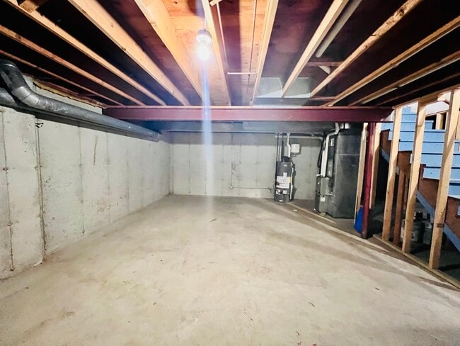 Building Photo - 203 E Harrison St