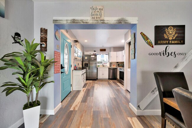 Building Photo - 11420 1st St E