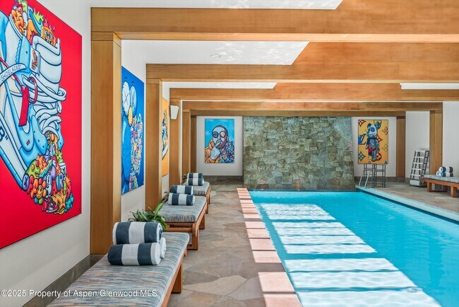 Building Photo - 800 Roaring Fork Rd