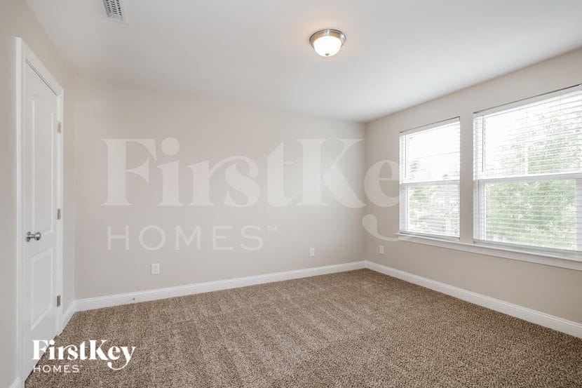 Building Photo - 15230 Aullcin Ct