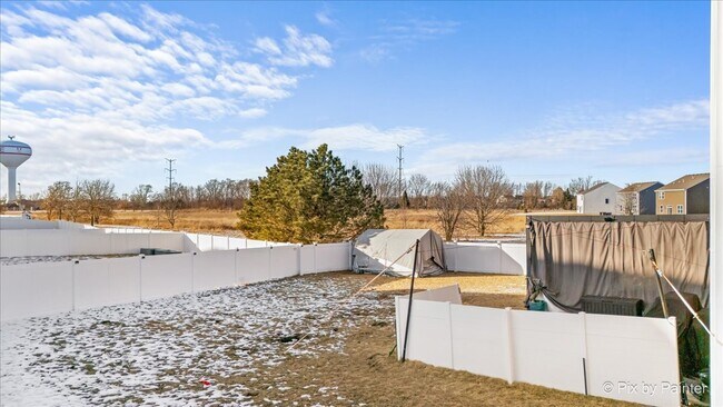 Building Photo - 3345 Seeley St