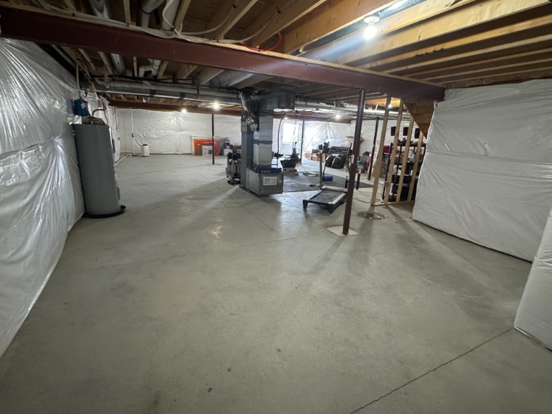 Building Photo - 84 Pontoon Dr