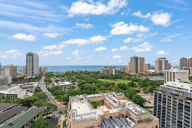 Building Photo - 2092 Kuhio Ave.
