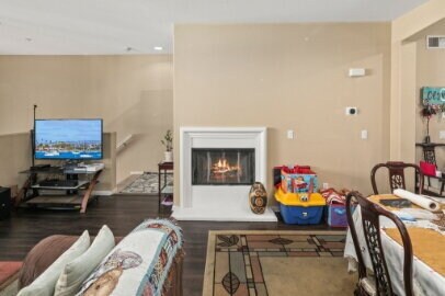 Building Photo - Winding Walk townhome will soon be available!