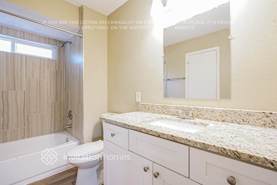 Building Photo - 3921 Willow Run Dr