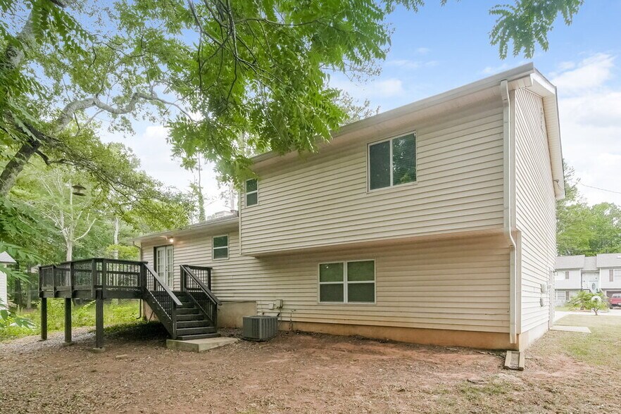 Building Photo - 4061 Wylie Ln