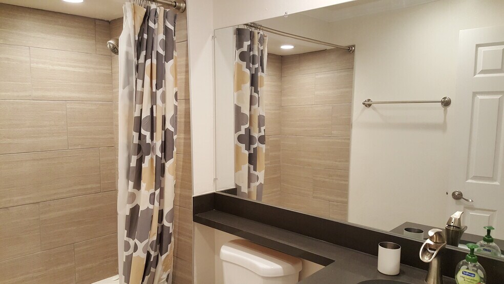 Building Photo - 4255 33rd St