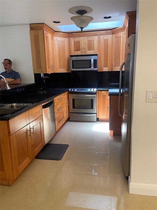 Building Photo - 21160 Mainsail Cir