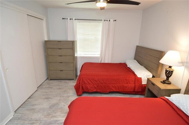 Building Photo - 3873 Pompano Dr SE