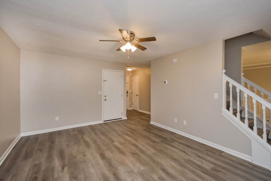 Building Photo - 729 Wood Bend Ct