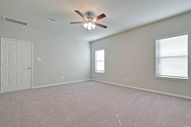 Building Photo - 983 Golden Willow Ln