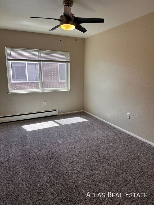 Building Photo - 551 S Fairfax St