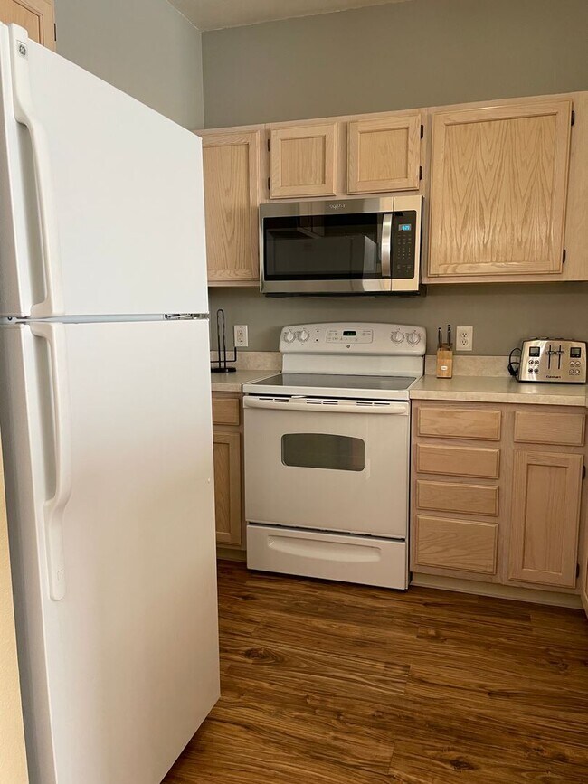 Building Photo - 4545 Wheaton Dr