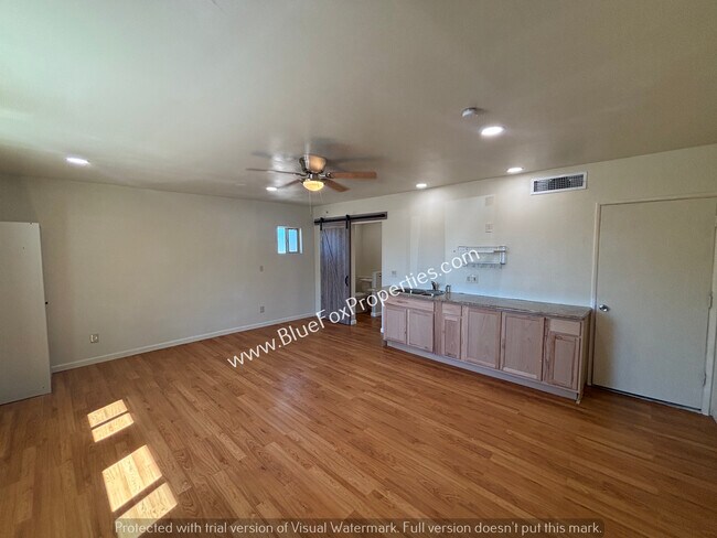 Building Photo - 2490 W Dante Way