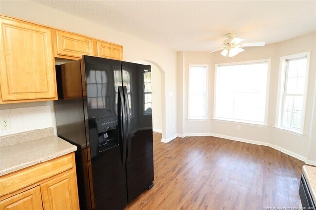 Building Photo - 2324 Maybrook Dr