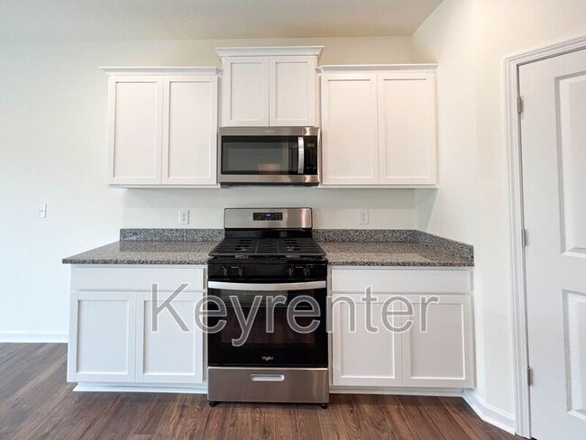 Building Photo - 125 Smt Rdg Ln