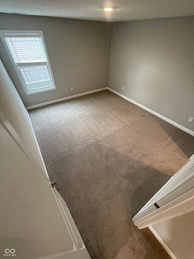 Building Photo - 7352 Doyal Dr