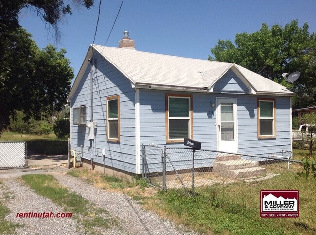 Building Photo - Updated Salt Lake Bungalow For Rent!!