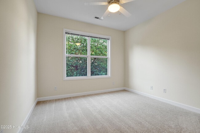 Building Photo - 730 Indica Ct
