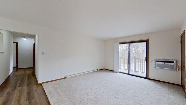 Building Photo - RENT SPECIAL - Renovated Upper 2 Bedroom 2 Bathroom Apartment Available