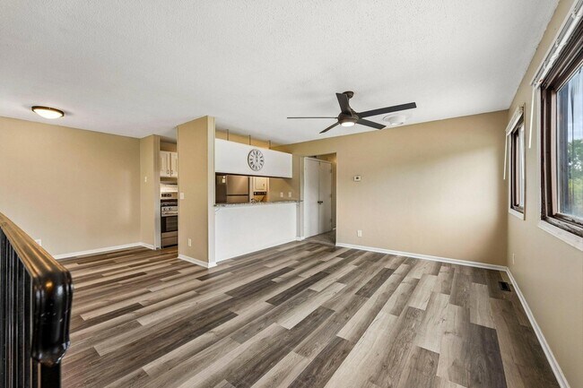 Building Photo - 6130 72nd Ln N