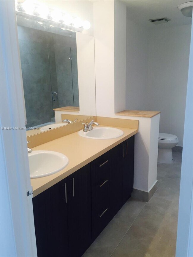 Building Photo - 8205 SW 23rd Ct