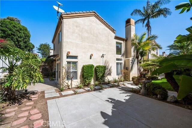 Building Photo - 21015 Tomlee Ave