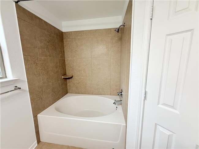 Building Photo - 531 Parkfield Ln