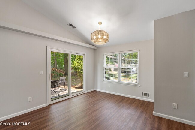 Building Photo - 36 Steeplechase Ct
