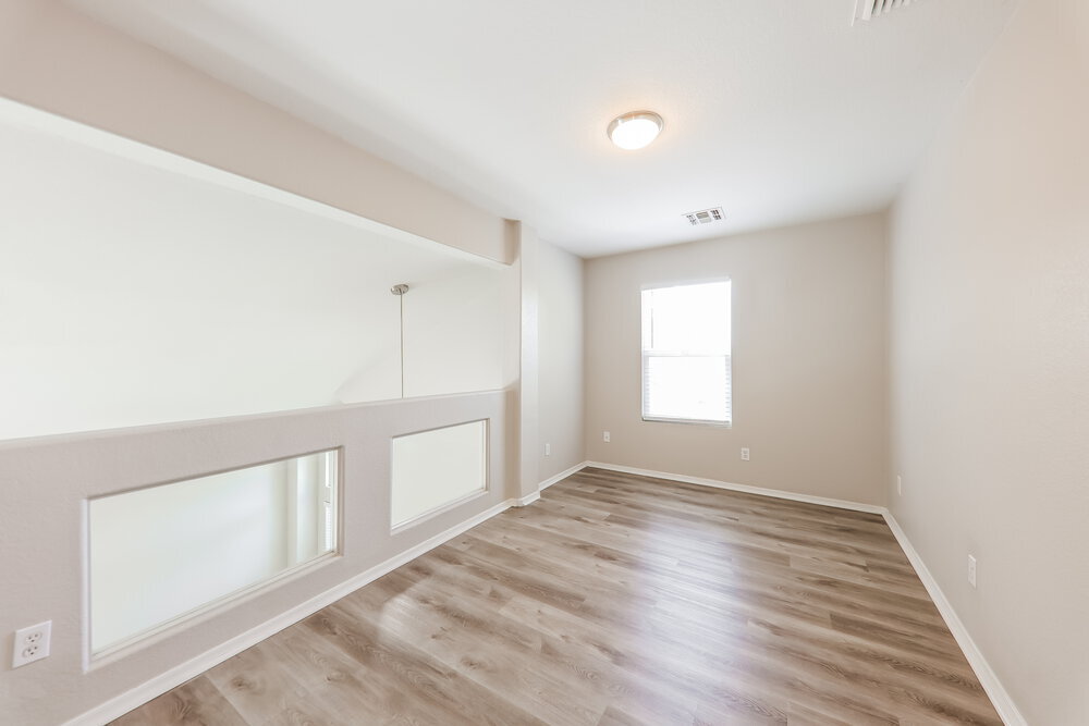 Building Photo - 13042 W Monterey Way
