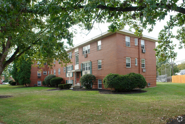 Building Photo - University Village