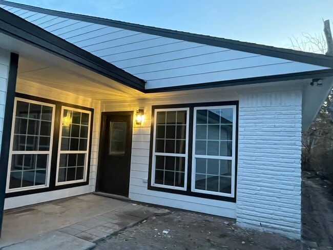 Entrance - 7022 Fondren Rd