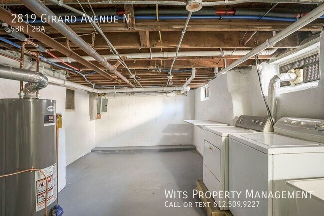 Building Photo - 2819 N Girard Ave