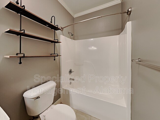Building Photo - 2088 Eagle Ridge Dr